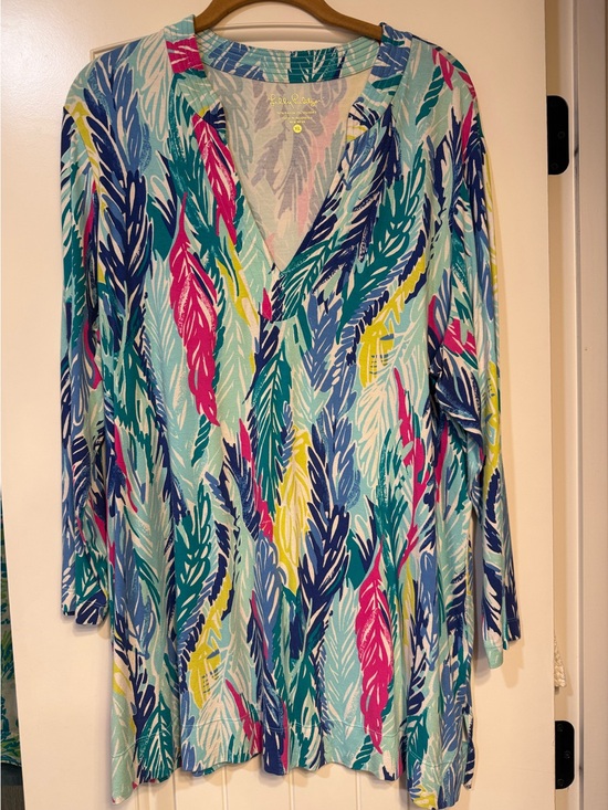 Lilly Pulitzer Tops - Lilly Pulitzer XL Vero Tunic -Pastel Blue Pink Green Tropical Print Top-